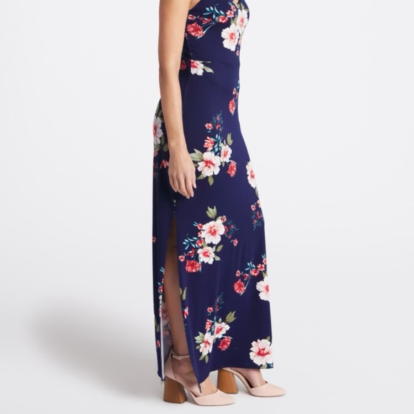 FORTUNE + IVY
Alicia Maxi Knit Dress - Picture 4 of 4
